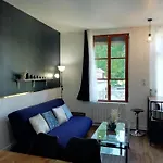 Le Kleber Au Choix Vue Sur Parc Ou Rue Simplicite D'acces, Charme Et Confort Garantis * Troyes