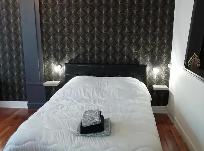 Le Kleber Au Choix Vue Sur Parc Ou Rue Simplicite D'acces, Charme Et Confort Garantis * Troyes