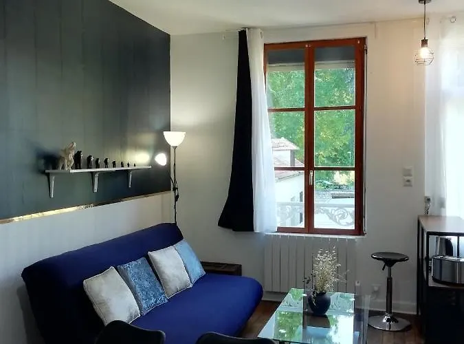 Le Kleber Au Choix Vue Sur Parc Ou Rue Simplicite D'acces, Charme Et Confort Garantis * Troyes